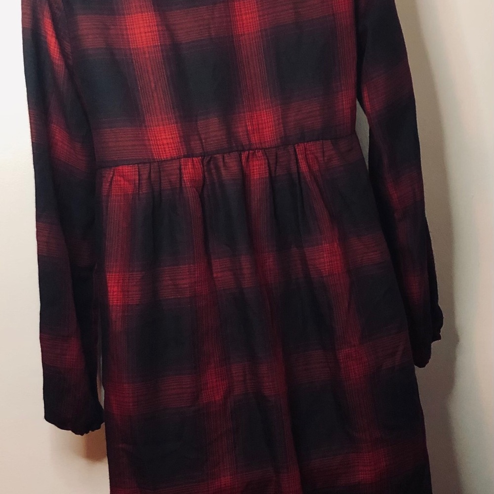 Dress - Picture 2 of 4